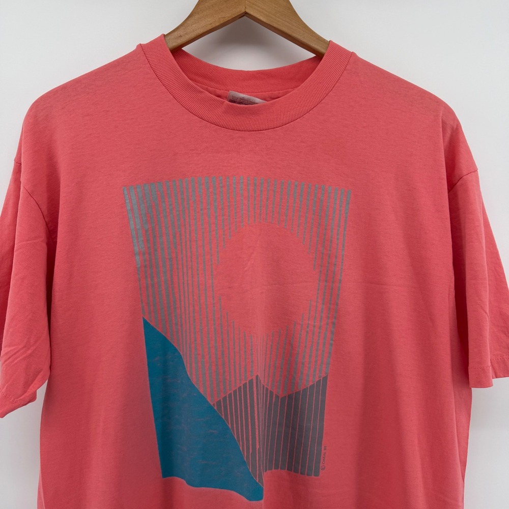Vintage 80s Hanes Fifty-Fifty Graphic T-Shirt XL Coral Pink Mountain Sun USA